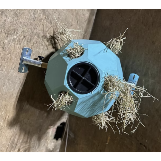 The Hay Play Spinner