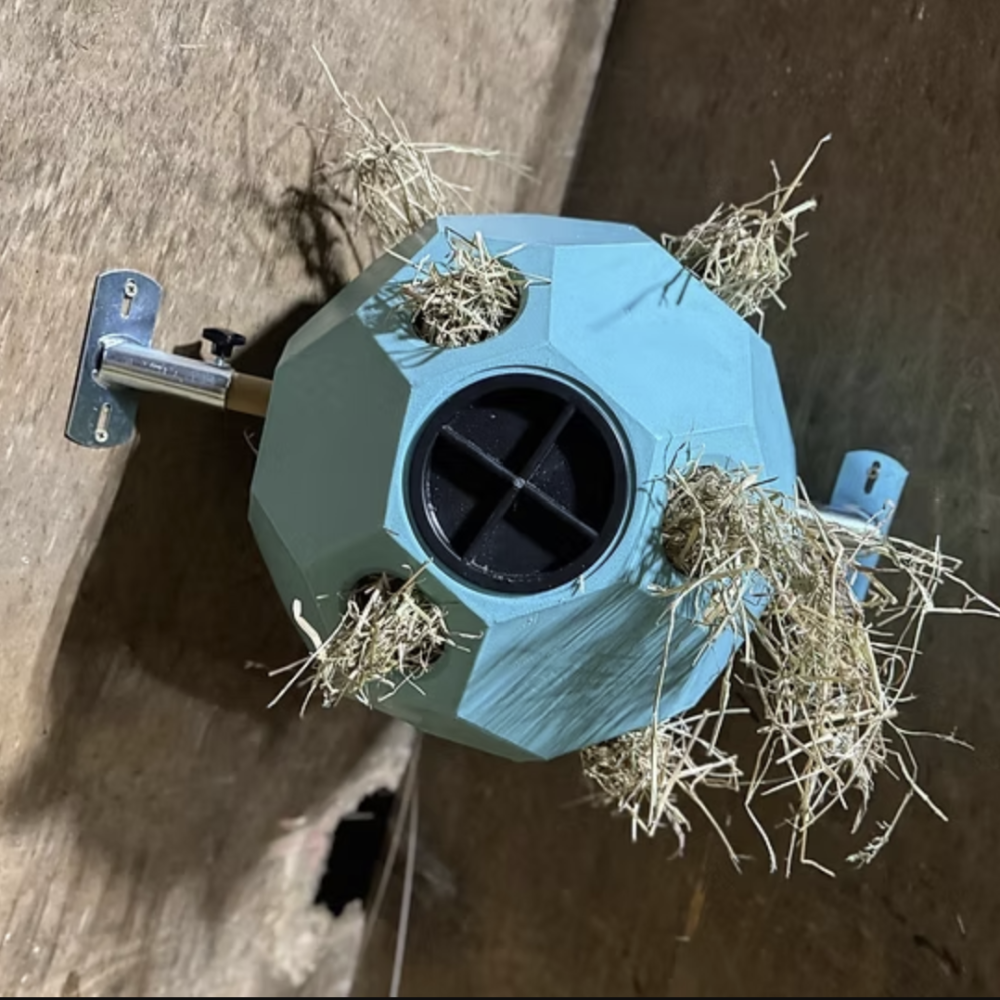 The Hay Play Spinner